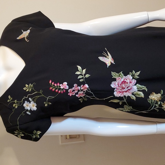 Maggy London Dress - Picture 2 of 8